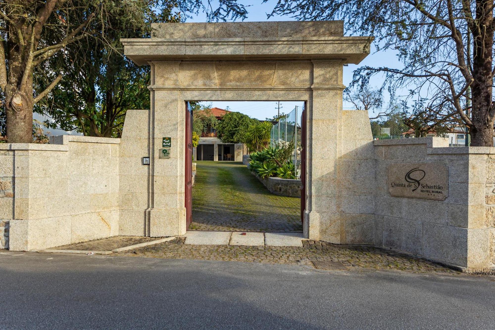 Hotel Rural Quinta De Sao Sebastiao Barroselas Exterior photo
